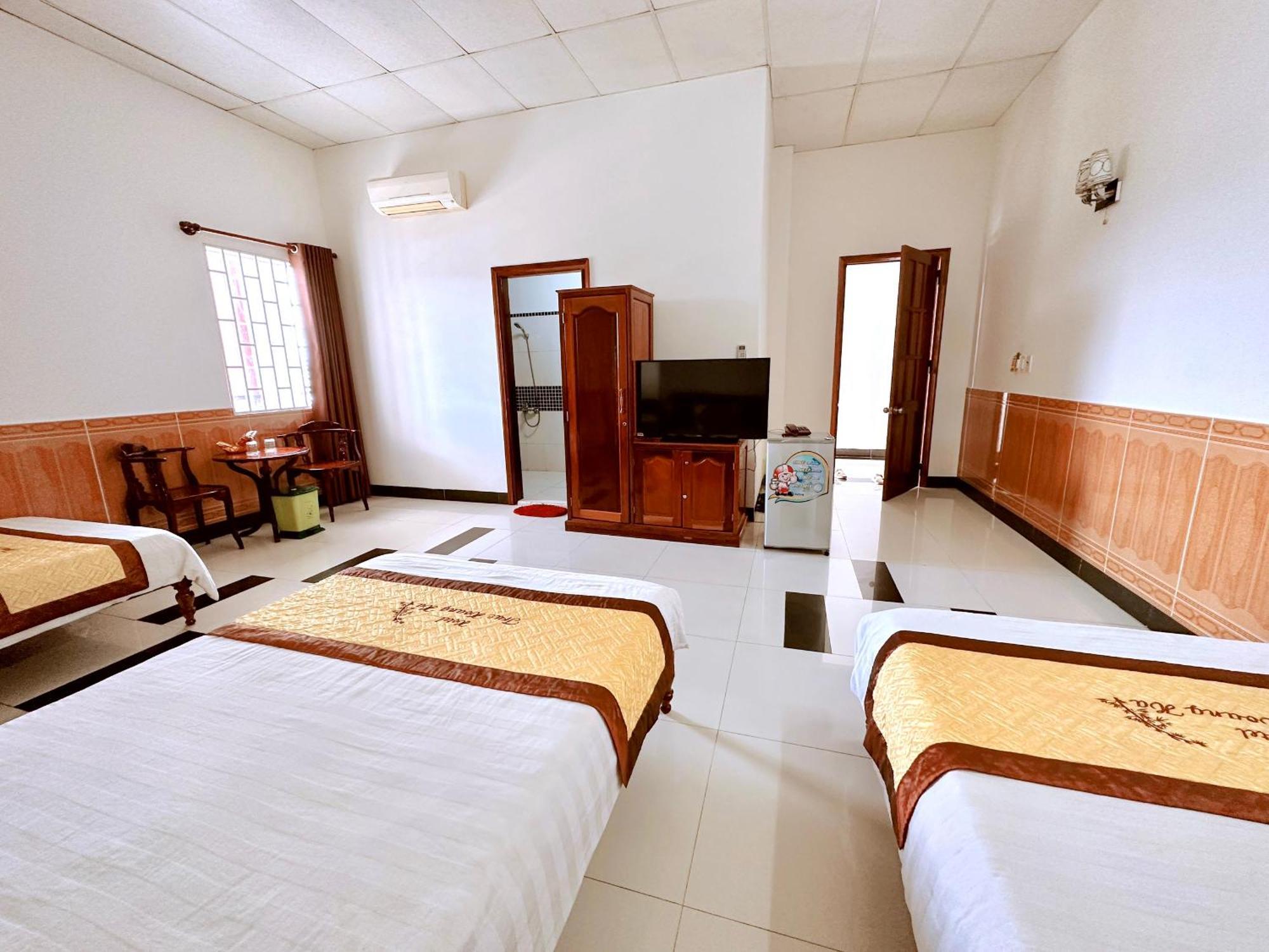 Truc Hoang Ha Hotel كون توم المظهر الخارجي الصورة