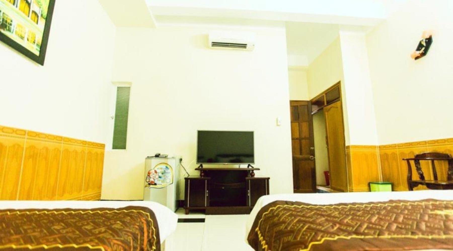 Truc Hoang Ha Hotel كون توم المظهر الخارجي الصورة